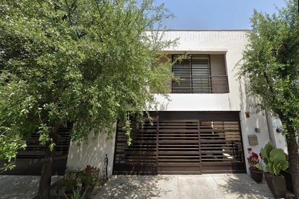Foto de inmueble en Paseo Zurich 354 #354, Col. Paseo de Cumbres 2 Sector C.P. 64346, Monterrey