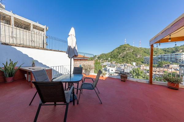 Foto de inmueble en Venustiano Carranza 586 #586, Col. Emiliano Zapata C.P. 48380, Puerto Vallarta
