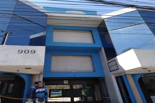 Foto de inmueble en Prol. Corregidora Nte. 909, Villas del Parque, 76140 Santiago de Querétaro, Qro. #909, Col. Villas del Parque C.P. 76140, Querétaro