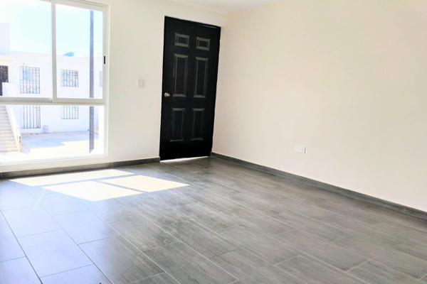 Foto de inmueble en Av. Plan de San Luis 5010, Lomas del Pedregal 2a. Secc, 10 de Abril, 76118 Santiago de Querétaro, Qr #5010, Col. 10 de Abril C.P. 76118, Querétaro