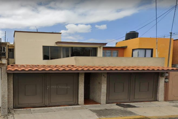 Foto de inmueble en Avenida Municipio de Toluca, Col. Las Marinas C.P. 52176, Metepec