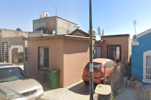 Foto de inmueble en C. Ariel, 22813 Ensenada, B.C., Col. Las Torres C.P. 22813, Ensenada