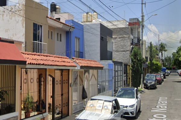 Foto de inmueble en Adalberto Navarro Sánchez LOS ARAYANES GUADALAJARA JAL, Col. Los Arrayanes C.P. 44766, Guadalajara