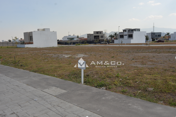 Foto de inmueble en Boulevard Bosques de Santa Anita, Col. Triventi Residencial C.P. 45645, Tlajomulco de Zúñiga