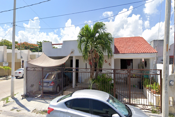 Foto de inmueble en Calle 81 #s/n, Col. Progreso de Castro Centro C.P. 97320, Progreso