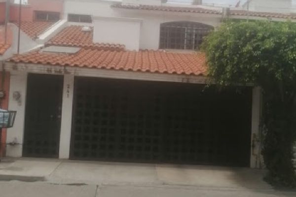 Foto de inmueble en pio x, Col. San Jerónimo II C.P. 37148, León