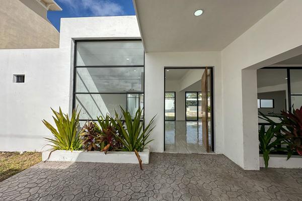Foto de inmueble en 39, Col. San Pedro Cholul C.P. 97138, Mérida