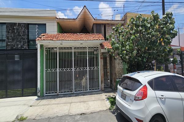 Foto de inmueble en Esteban Baca Calderón, Jardines Alcalde, Guadalajara, Jal. #1965, Col. Jardines Alcalde C.P. 44298, Guadalajara