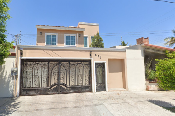 Foto de inmueble en Avenida la Paz  #823, Col. Cruz de Piedra C.P. 23050, La Paz