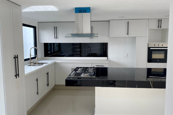 Foto de inmueble en Abasolo, Col. Valle de Tepepan C.P. 14646, Tlalpan