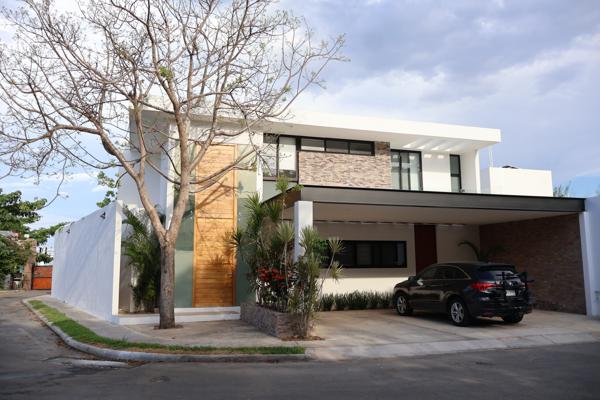 Foto de inmueble en PRIVADA TEMOZON, Col. Temozon Norte C.P. 97302, Mérida