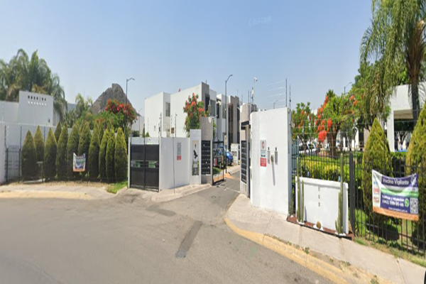 Foto de inmueble en Avenida Santuario de Guadalupe 1070 #1070Int. 00, Col. Santuarios del Cerrito C.P. 76900, Corregidora