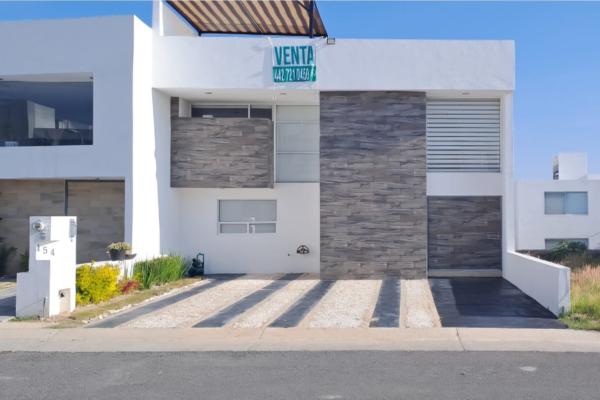 Foto de inmueble en Boulevard Grand, Col. Lomas de San Isidro C.P. 76226, Querétaro