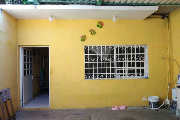 Foto de inmueble en CHAVA FLORES #sd, Col. Compositores C.P. 24154, Carmen