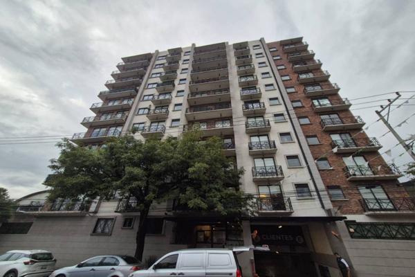 Foto de inmueble en AV EJE 6 PONIENTE  #100, Col. San Miguel Amantla C.P. 02700, Azcapotzalco