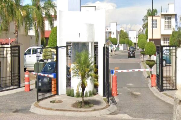 Foto de inmueble en Blvd. Hacienda la Gloria 1701, Fracc. Hacienda la Gloria, 76177 Santiago de Querétaro, Qro. #1701Int. C-55, Col. Residencial Gema C.P. 76177, Querétaro
