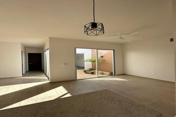 Foto de inmueble en 4, Col. Temozon Norte C.P. 97302, Mérida