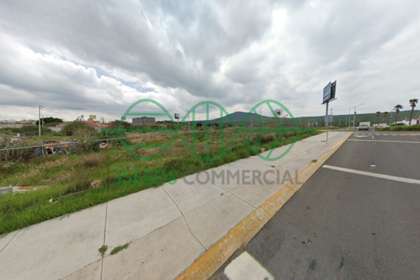 Foto de inmueble en Boulevard de las Américas, Col. Los Candiles C.P. 76903, Corregidora