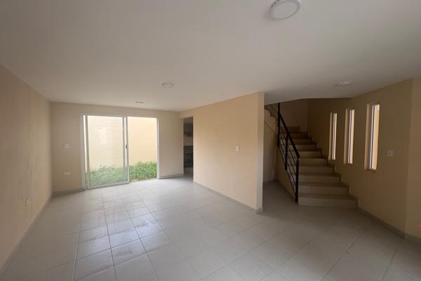 Foto de inmueble en Cerrada de Iturbide #3Int. 1-16, Col. Ampliación Tecamachalco C.P. 56500, La Paz