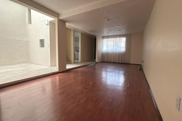 Foto de inmueble en C. 26 de Marzo 8, Manuel Avila Camacho, 53910 Naucalpan de Juárez, Méx. #8, Col. Lomas Manuel Ávila Camacho C.P. 53910, Naucalpan de Juárez