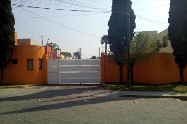 Foto de inmueble en Calle Atlaco Ote. 112, Santiago Momoxpan, 72776 San Andrés Cholula, Pue. #112, Col. Obsidiana C.P. 72776, San Pedro Cholula