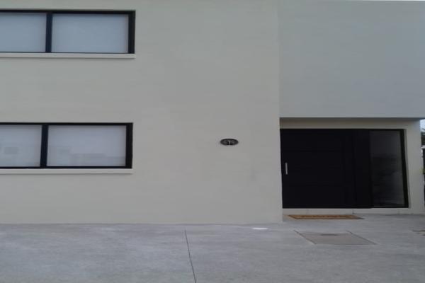 Foto de inmueble en Vial 7, Col. Los Olvera C.P. 76904, Corregidora