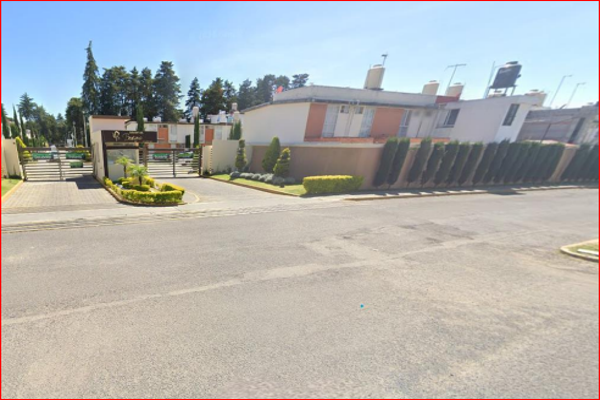 Foto de inmueble en Del Bosque, Col. Plazas Amalucan C.P. 72310, Puebla