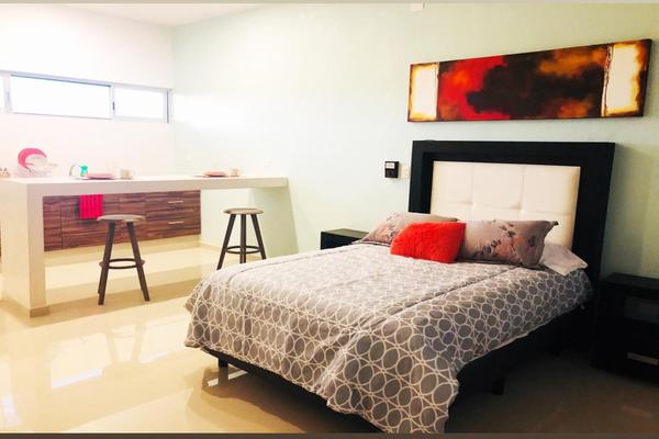 Foto de inmueble en 44, Col. Jardines de Mérida C.P. 97135, Mérida