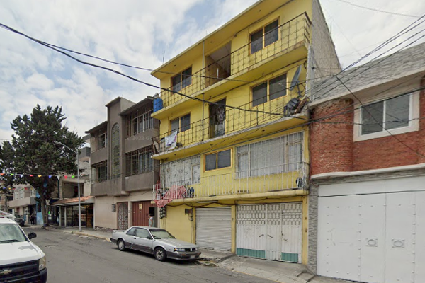 Foto de inmueble en TETLAPA, Col. Santiago Acahualtepec C.P. 09600, Iztapalapa