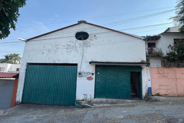 Foto de inmueble en Belgica #s/n, Col. Chipitlán C.P. 62070, Cuernavaca