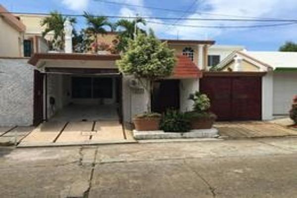 Foto de inmueble en Avenida Bellavista, Col. Playa Sol C.P. 96518, Coatzacoalcos
