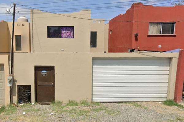 Foto de inmueble en Calle Constituyentes de 1917, Col. Piedras Negras C.P. 22830, Ensenada