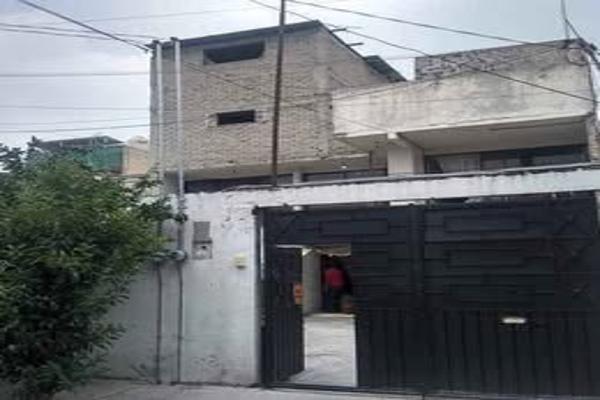 Foto de inmueble en Avenida la Turba manzana 28 #s/n, Col. Agrícola Metropolitana C.P. 13280, Tláhuac
