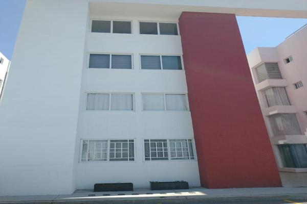 Foto de inmueble en Avenida Mallorca 240 #240Int. D101, Col. Epigmenio González (El Oasis) C.P. 76147, Querétaro