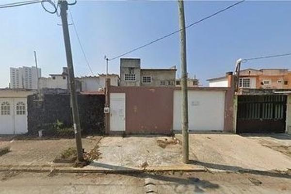 Foto de inmueble en Avenida Juventino Rosas 2512 #2512, Col. Petroquímica C.P. 96519, Coatzacoalcos