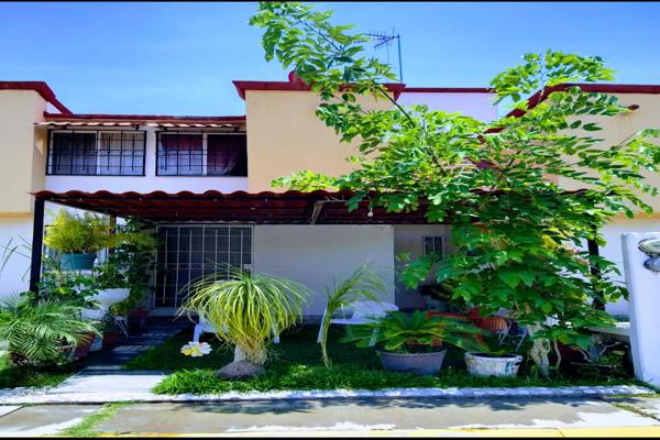 Foto de inmueble en Paseos de xochitepec #s/n, Col. Paseos de Xochitepec C.P. 62796, Xochitepec