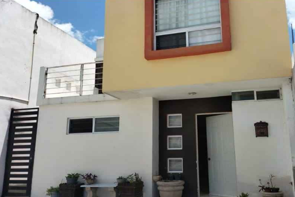 Foto de inmueble en 19, Col. Vista Hermosa C.P. 88710, Reynosa