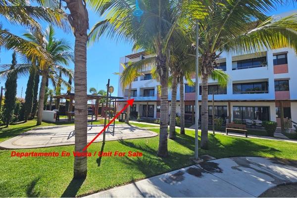 Foto de inmueble en Avenida Macarela 3302 #3302, Col. Villa Marina C.P. 82112, Mazatlán