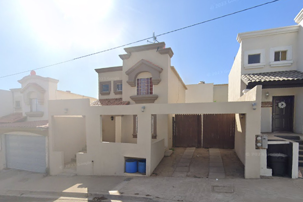Foto de inmueble en paseo del prado, Col. Balcones de La Presa C.P. 22819, Ensenada