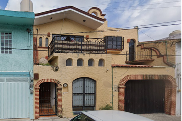 Foto de inmueble en Calle Antonio Correa, Col. Guadalupana Norte C.P. 44220, Guadalajara