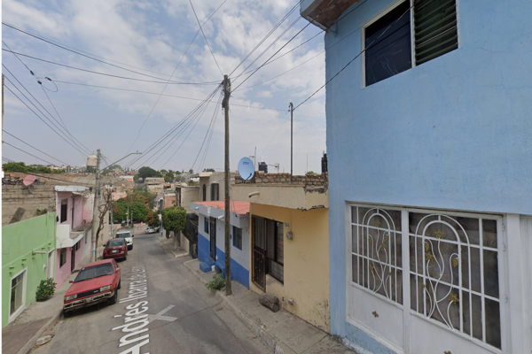 Foto de inmueble en Andrés Ibarra de León, Balcones del Cuatro, Guadalajara jal., Col. Balcones Del 4 C.P. 44984, Guadalajara