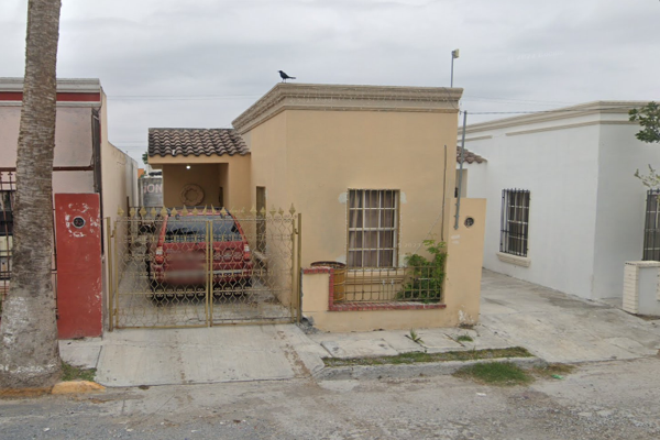 Foto de inmueble en ESPIGA #s/n, Col. Las Camelias C.P. 88655, Reynosa