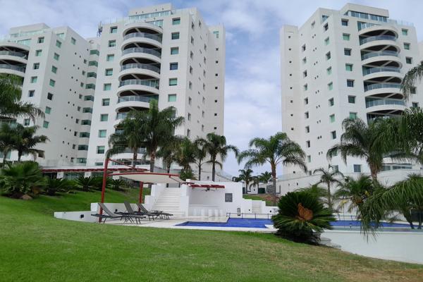 Foto de inmueble en lago ostion, Col. Jurica La Solana C.P. 76230, Querétaro