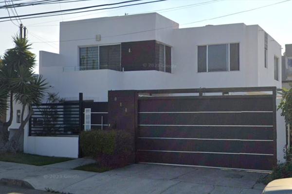 Foto de inmueble en Ensenada 814 #814, Col. Ulbrich C.P. 22830, Ensenada
