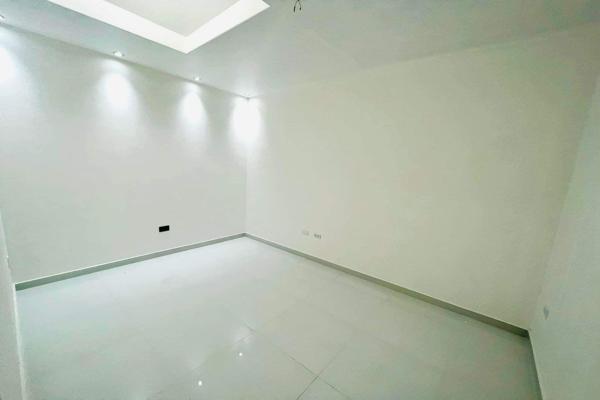 Foto de inmueble en Av. Club Britania, Lomas de Agua Caliente 6ta Secc, Tijuana, B.C. #s/n, Col. Lomas de Agua Caliente C.P. 22024, Tijuana