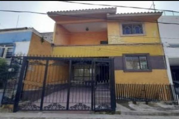 Foto de inmueble en Privada Lupercio la mesa poniente, Col. Mesa Colorada Poniente C.P. 45189, Zapopan