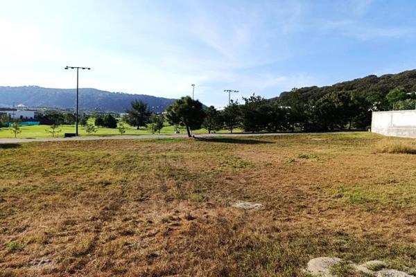 Foto de inmueble en Av. Del Bosque 60, Ayamonte, Bajío II, 45014 Zapopan, Jal. #60, Col. El Bajío C.P. 45017, Zapopan