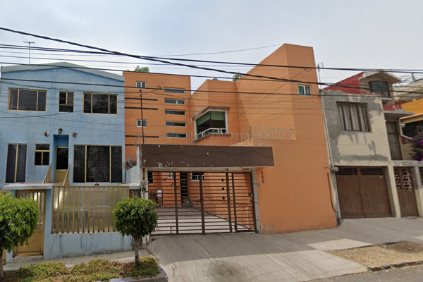 Foto de inmueble en Paseo de Los Virreyes, Col. Parque Residencial Coacalco C.P. 55014, Ecatepec de Morelos