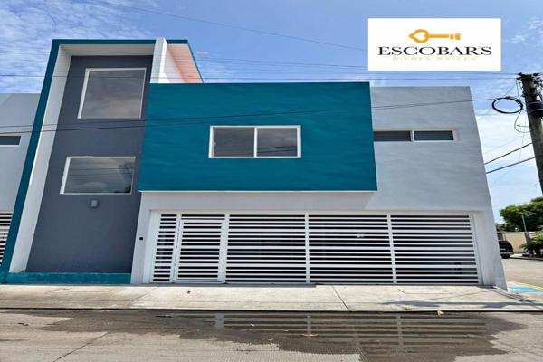 Foto de inmueble en Agustín Acosta Lagunes #s/n, Col. Adolfo López Mateos C.P. 91780, Veracruz
