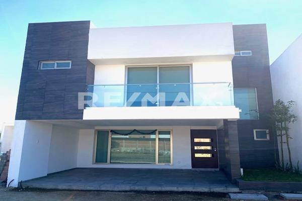 Foto de inmueble en 5 de Febrero, Col. San Jerónimo Chicahualco C.P. 52170, Metepec